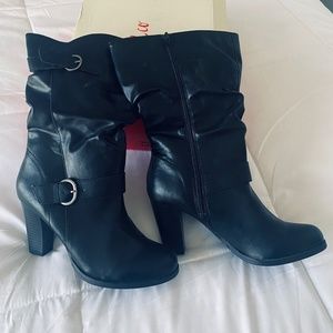 New boots never worn.  Look really great with Leggins, long skirt or dress.